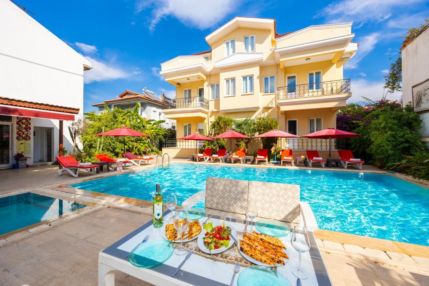 Grand Prestige Hotel Дальян Экстерьер фото